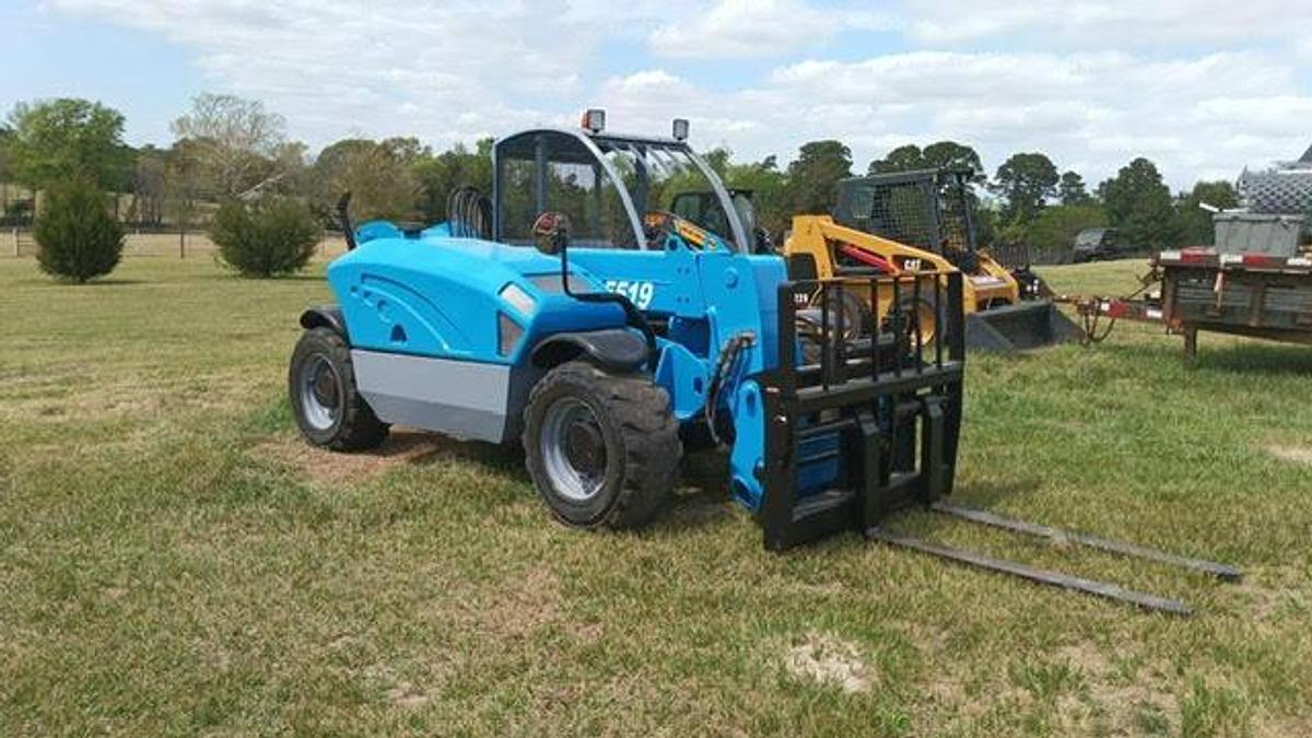 Used 2012 GENIE GTH5519  5500LBS