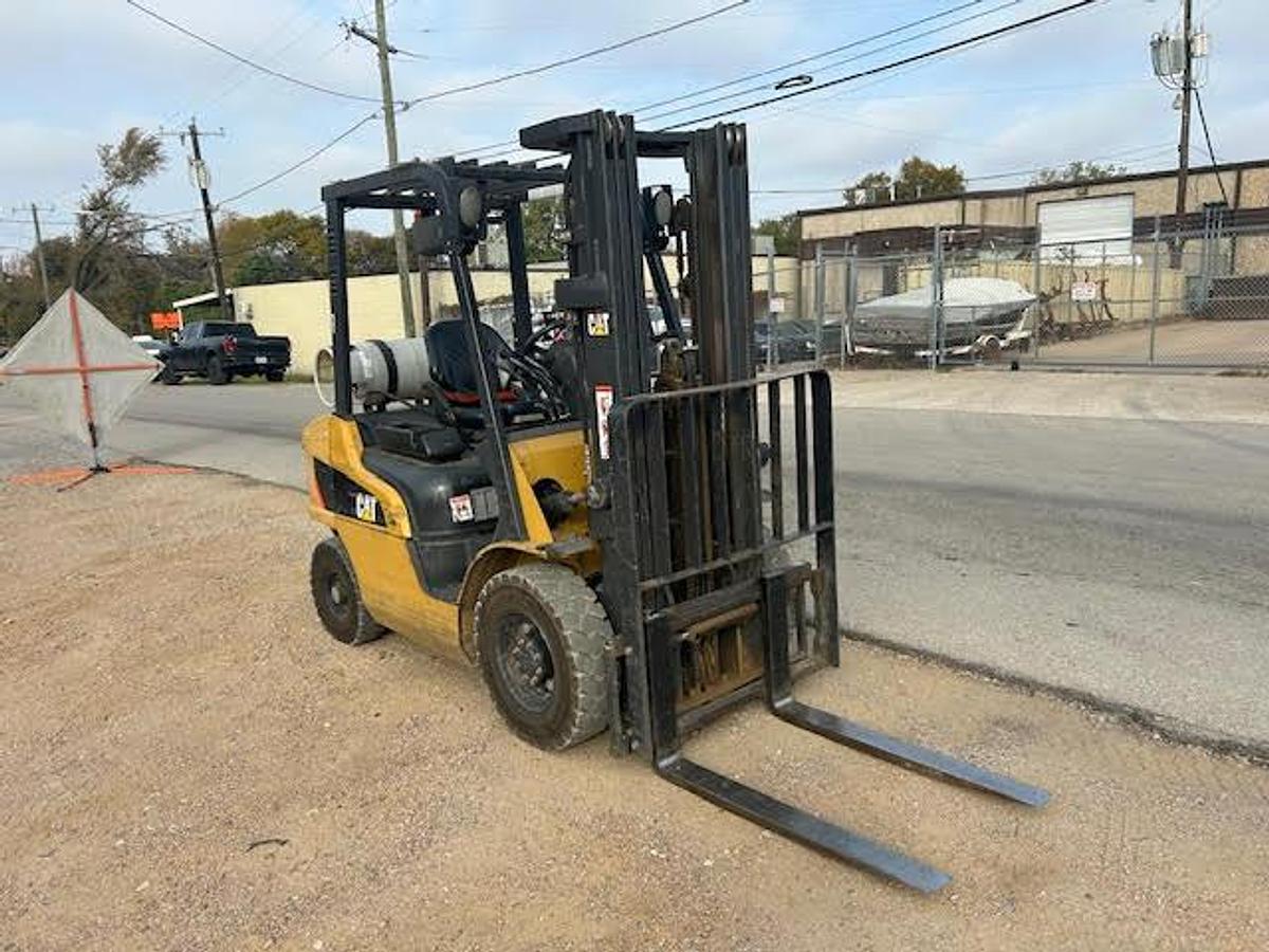 Used 2018 CAT GP25N 5000LBS