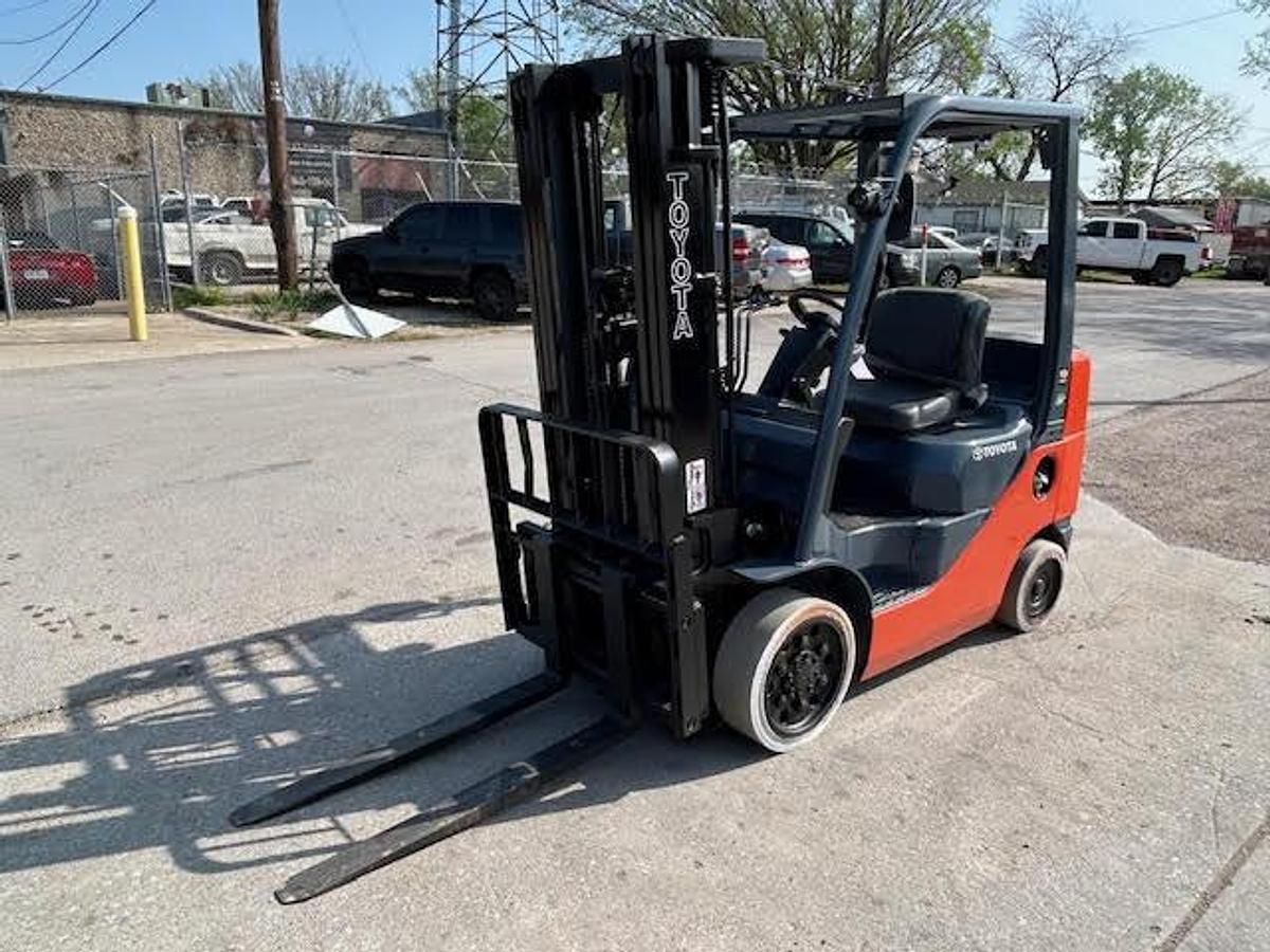 Used 2017 Toyota 8FGCU25