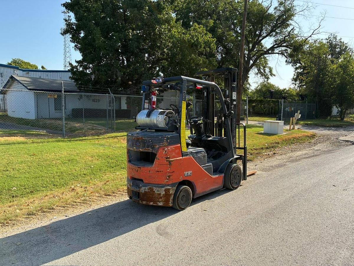 Used 2021 TOYOTA 8FGCU30