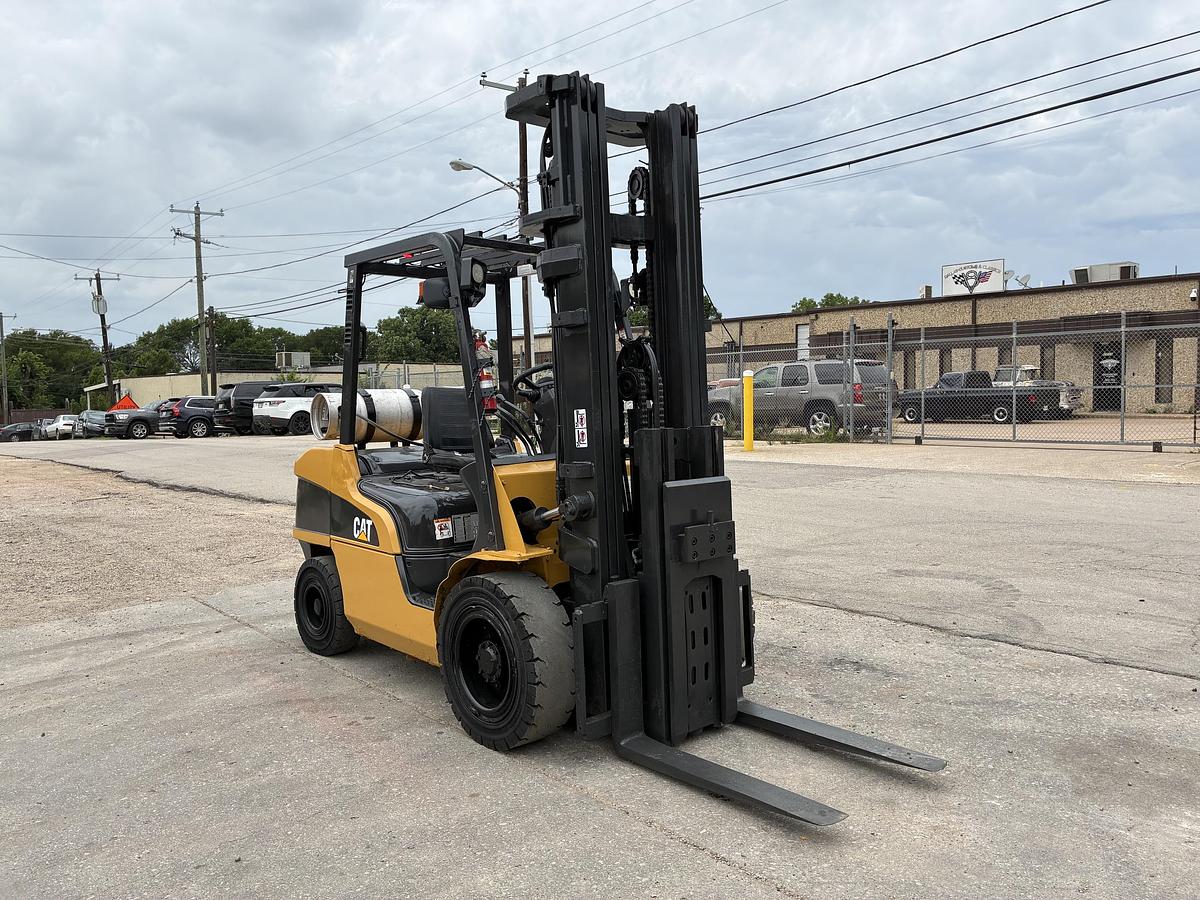 Used 2023 CAT GP35N5