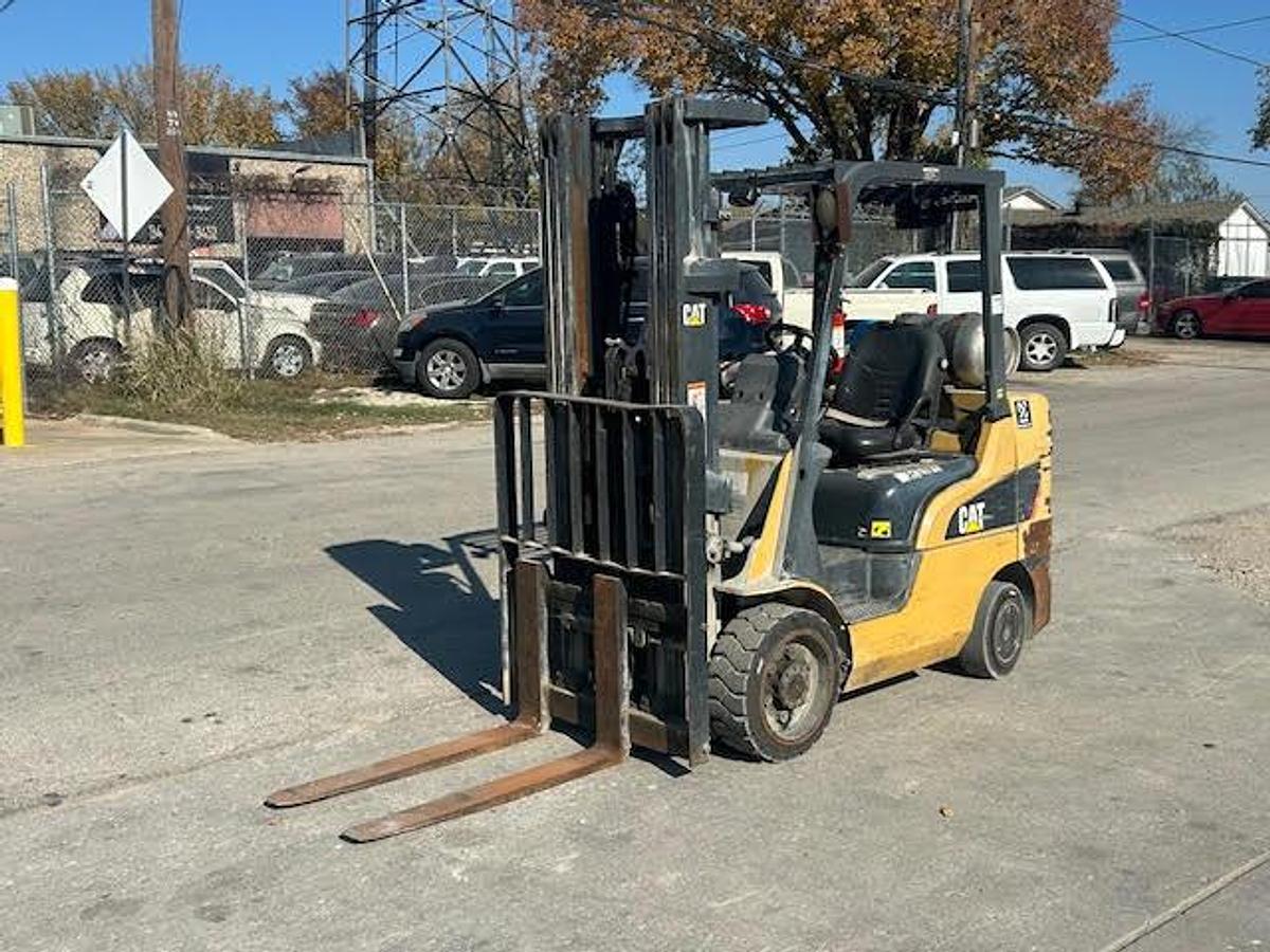 Used 2017 CAT 2C6000