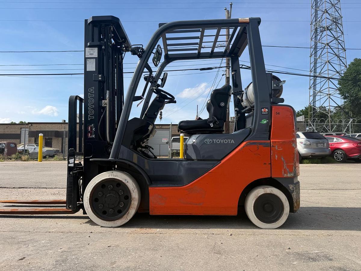 Used 2019 TOYOTA 8FGCU25