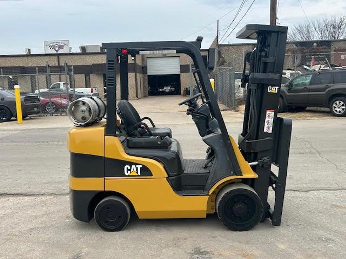 Used 2017 CAT 2C6000
