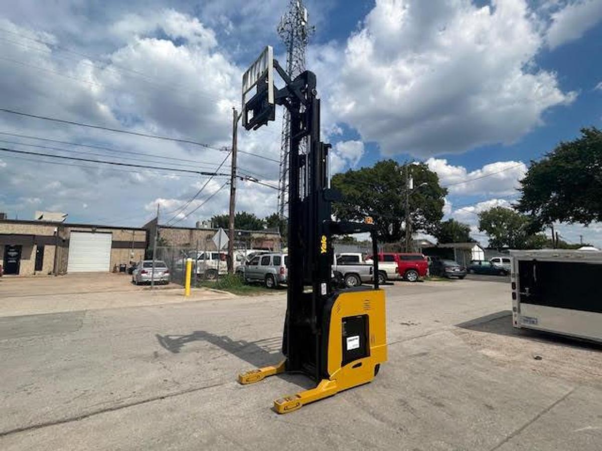 Used 2011 Yale NR045EANL36TE110