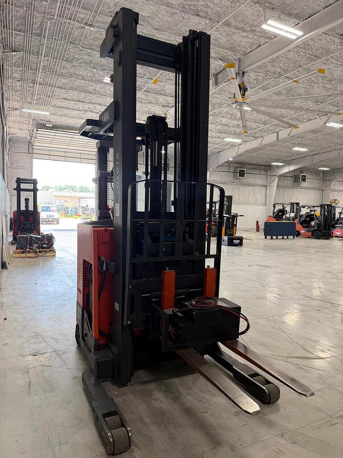 Used 2017 TOYOTA 9BRU18