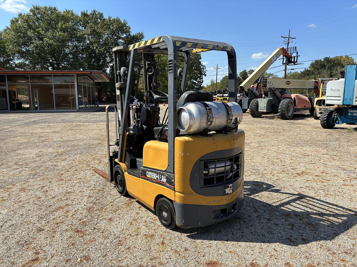 Used 1999 CAT GC15K