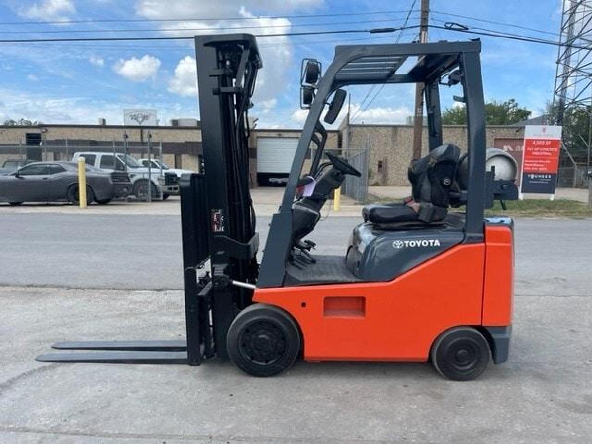 Used 2011 Toyota 8FGCU15