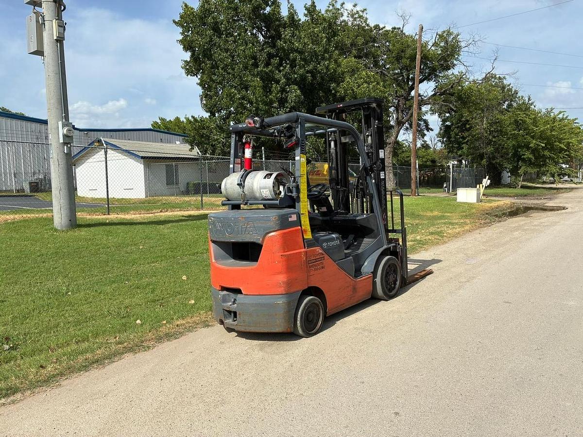 Used 2021 TOYOTA 8FGCU30 