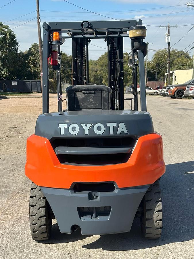 Used 2022 Toyota 8FD35U