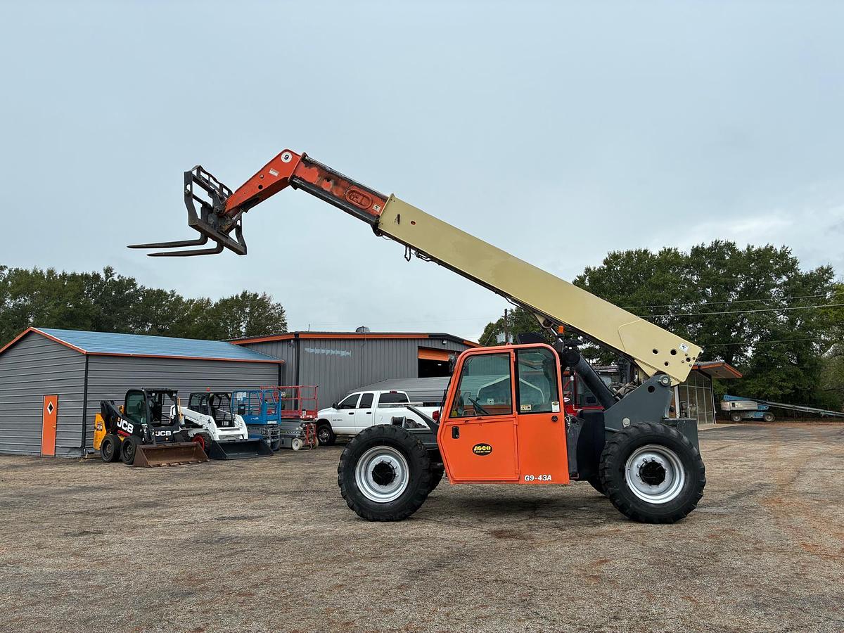 Used 2011 JLG G9-43A