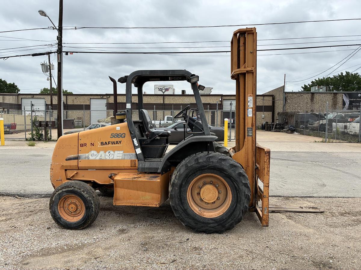 Used 2006 CASE 586G 6000 LBS