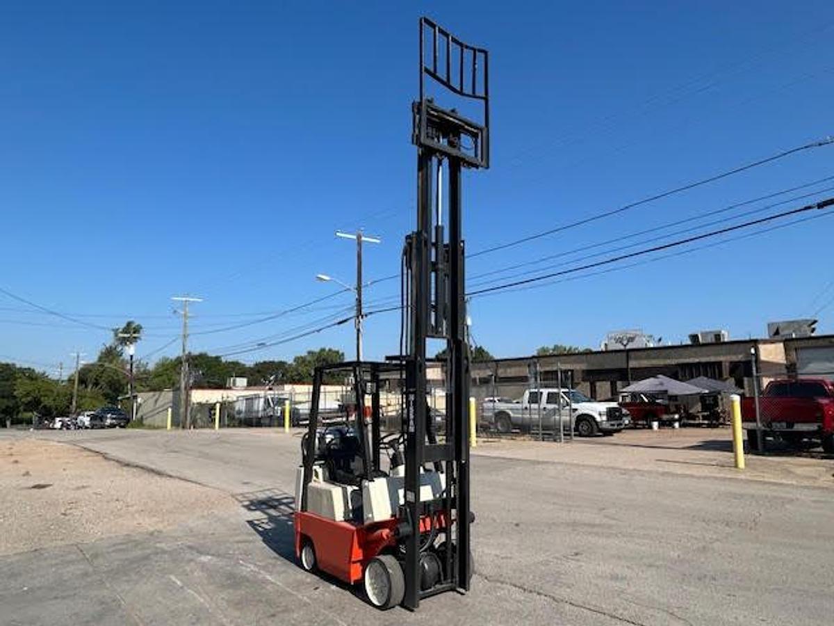 Used 2005 Nissan CPJ01A15PV