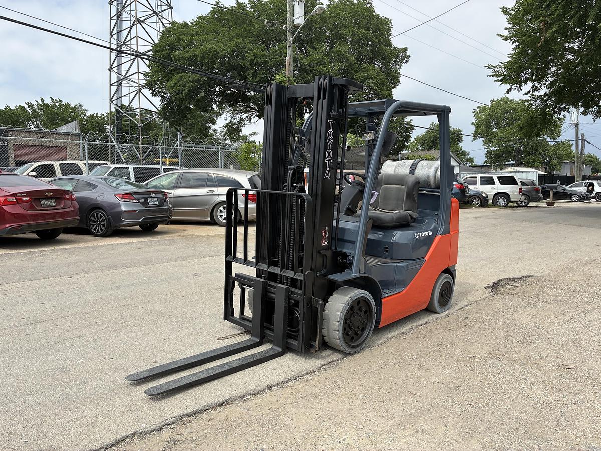 Used 2014 Toyota 8FGCU25
