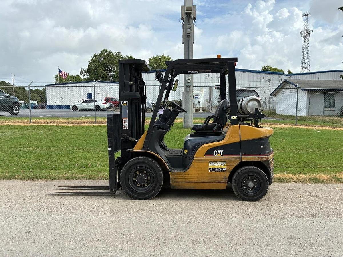 Used 2005 CAT P5000