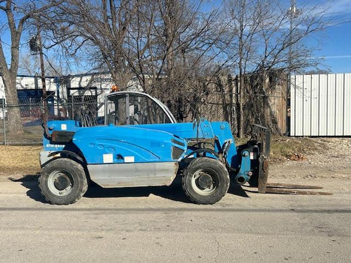 Used 2012 GENIE GTH5519