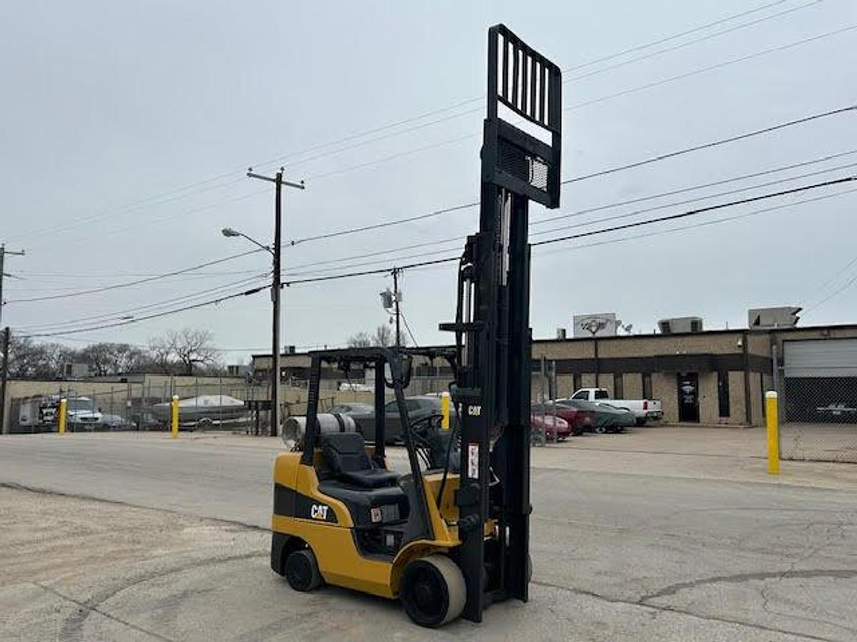 Used 2017 CAT 2C6000