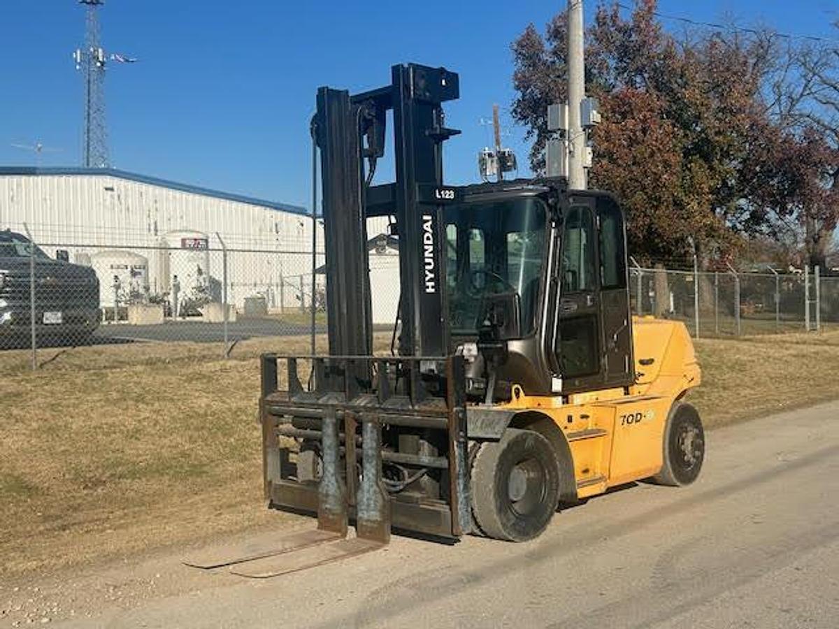 Used 2019 Hyundai 70D-9