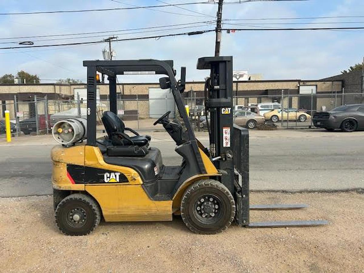 Used 2018 CAT GP25N 5000LBS