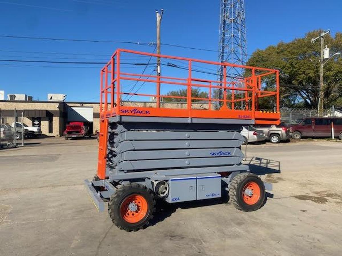 Used 2008 Skyjack SJ8243