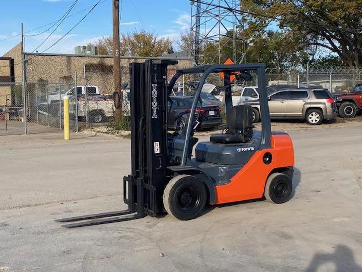 Used 2019 Toyota 8FDU25
