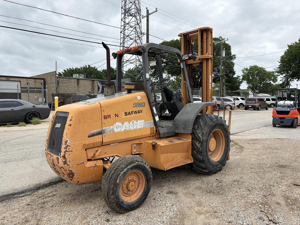 Used 2006 CASE 586G 6000 LBS