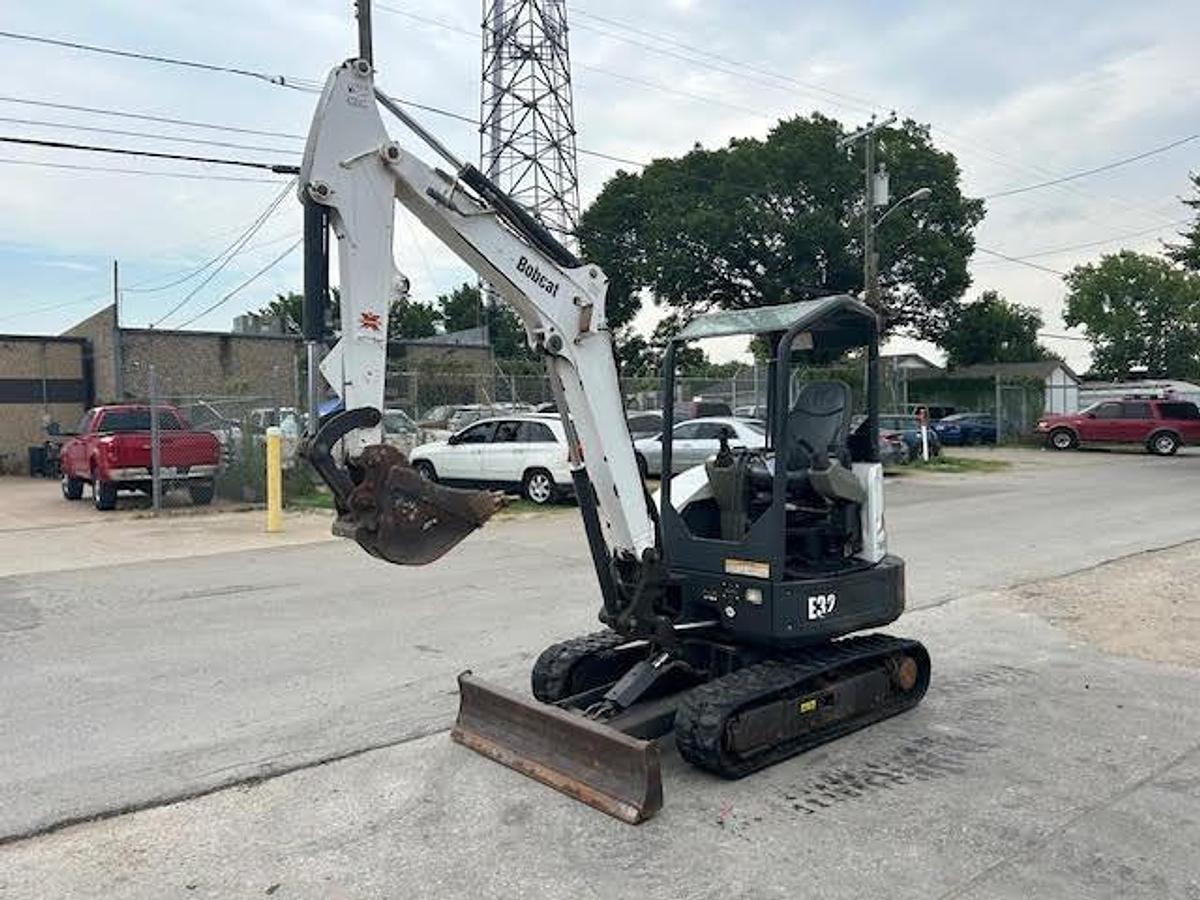 Used 2013 Bobcat E32
