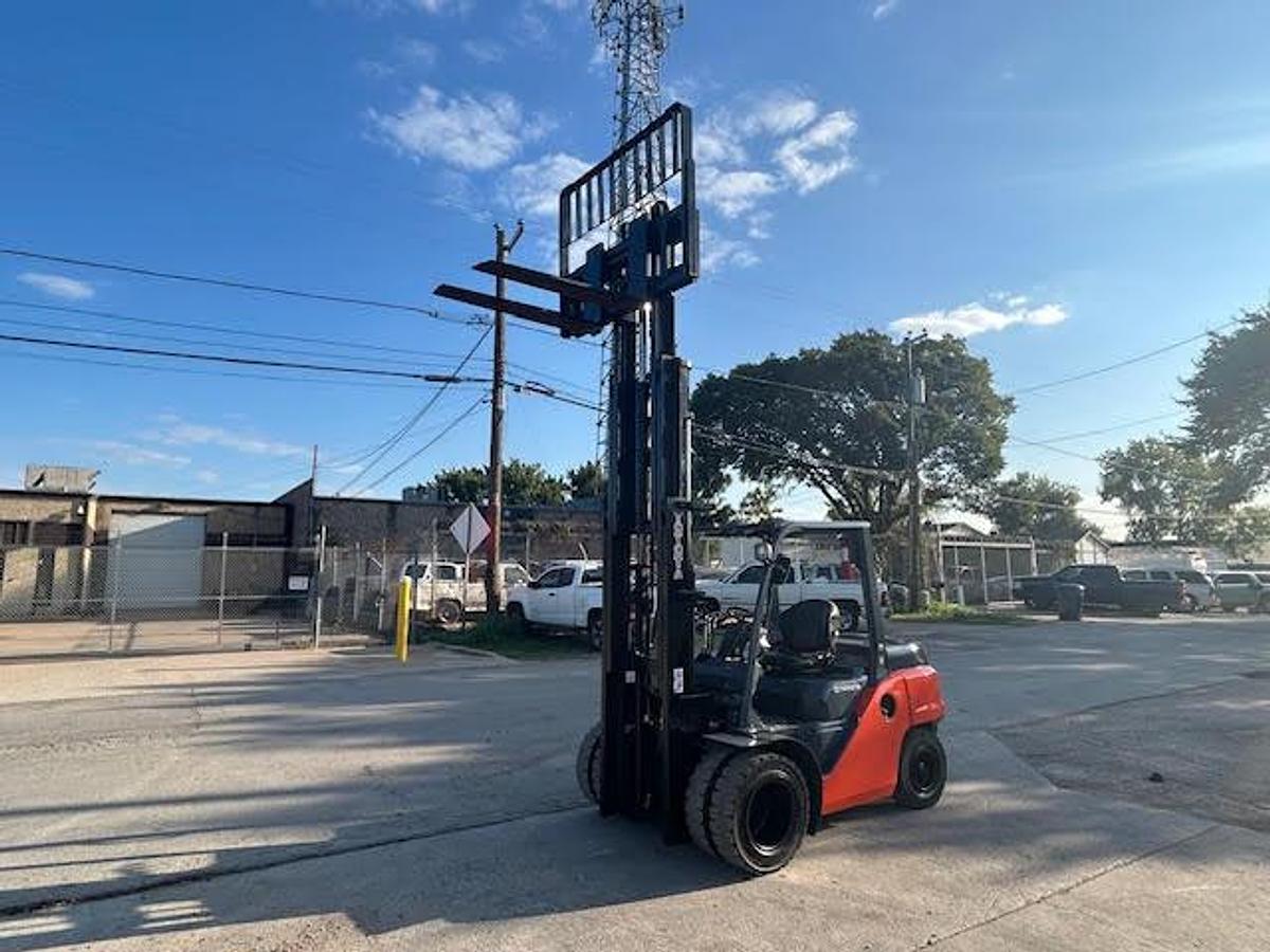 Used 2014 Toyota 8FD40U