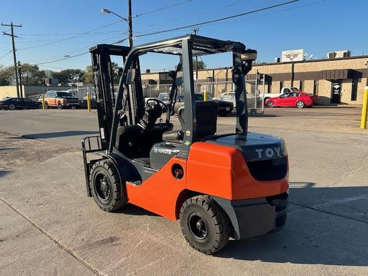 Used 2017 Toyota 8FGU30