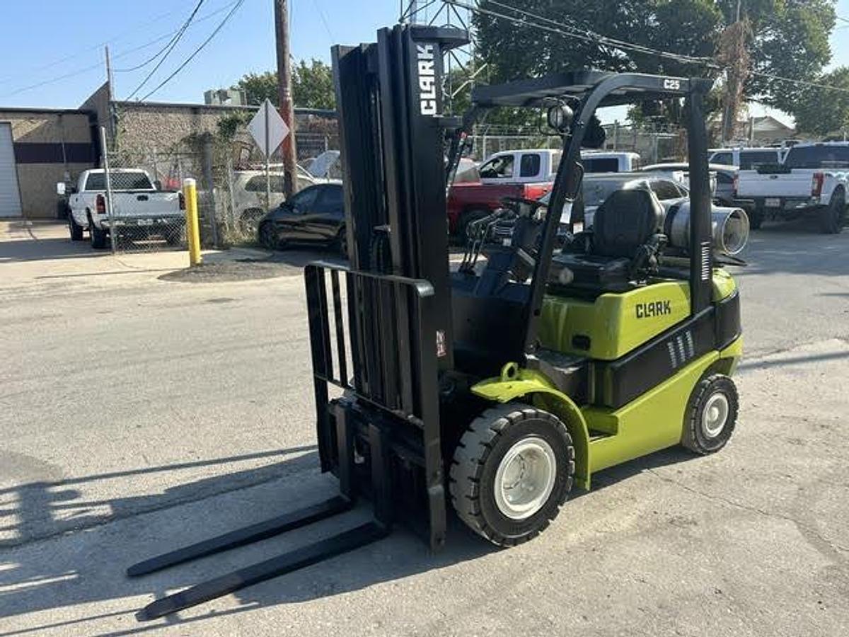 Used 2014 CLARK C25L