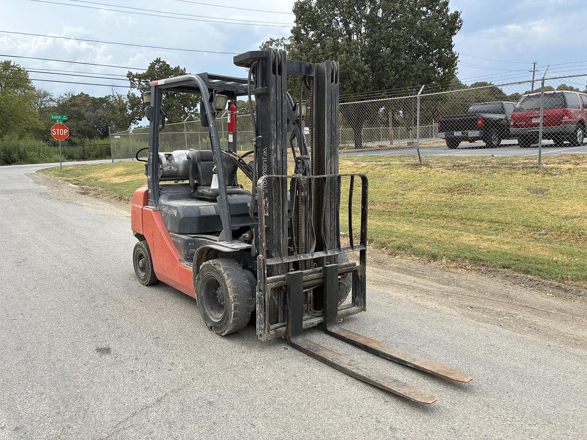 Used 2014 Toyota 8FGU25