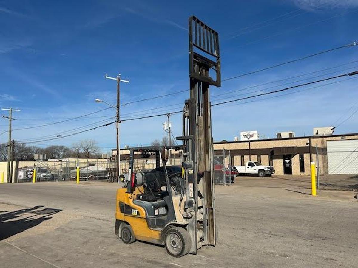 Used 2017 CAT 2C6000