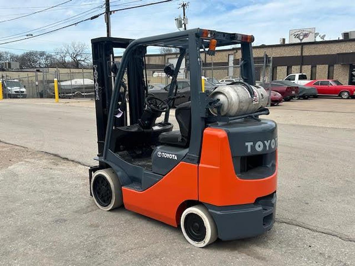 Used 2014 Toyota 8FGCU25