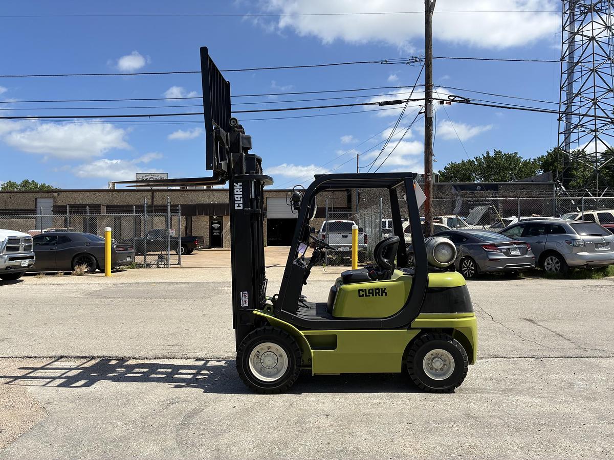 Used 2012 CLARK CQ25 5000LBS