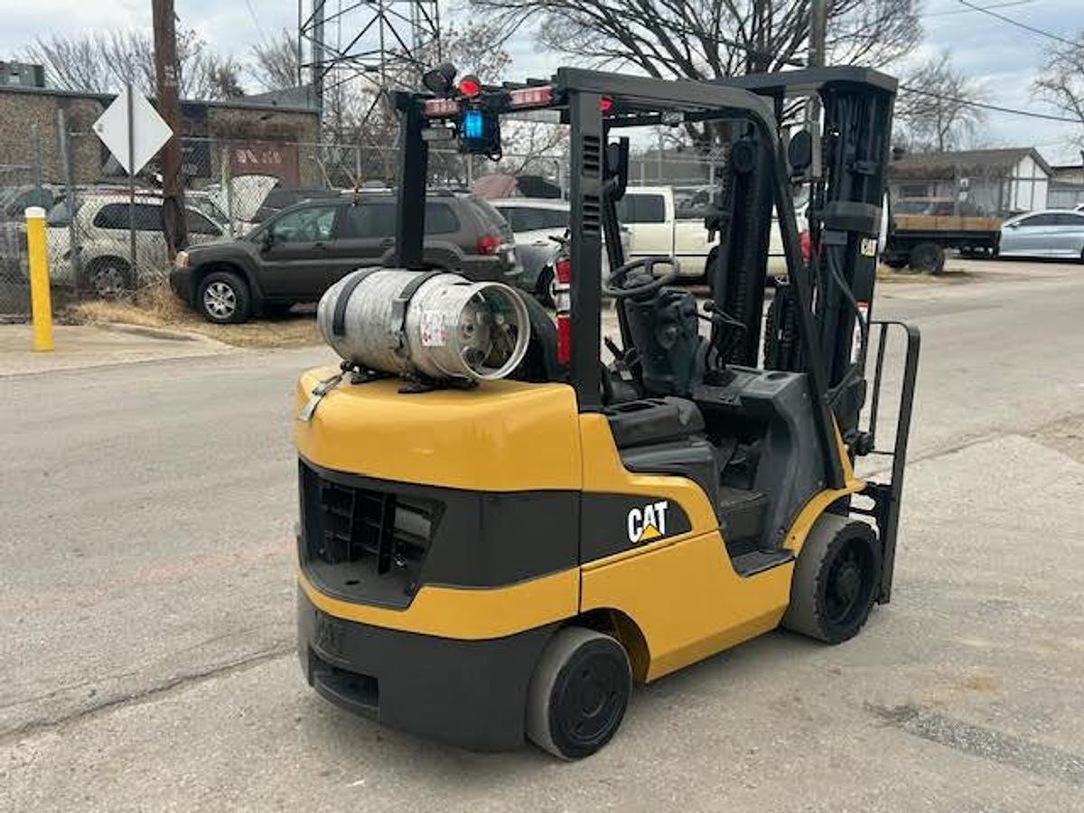 Used 2017 CAT 2C6000