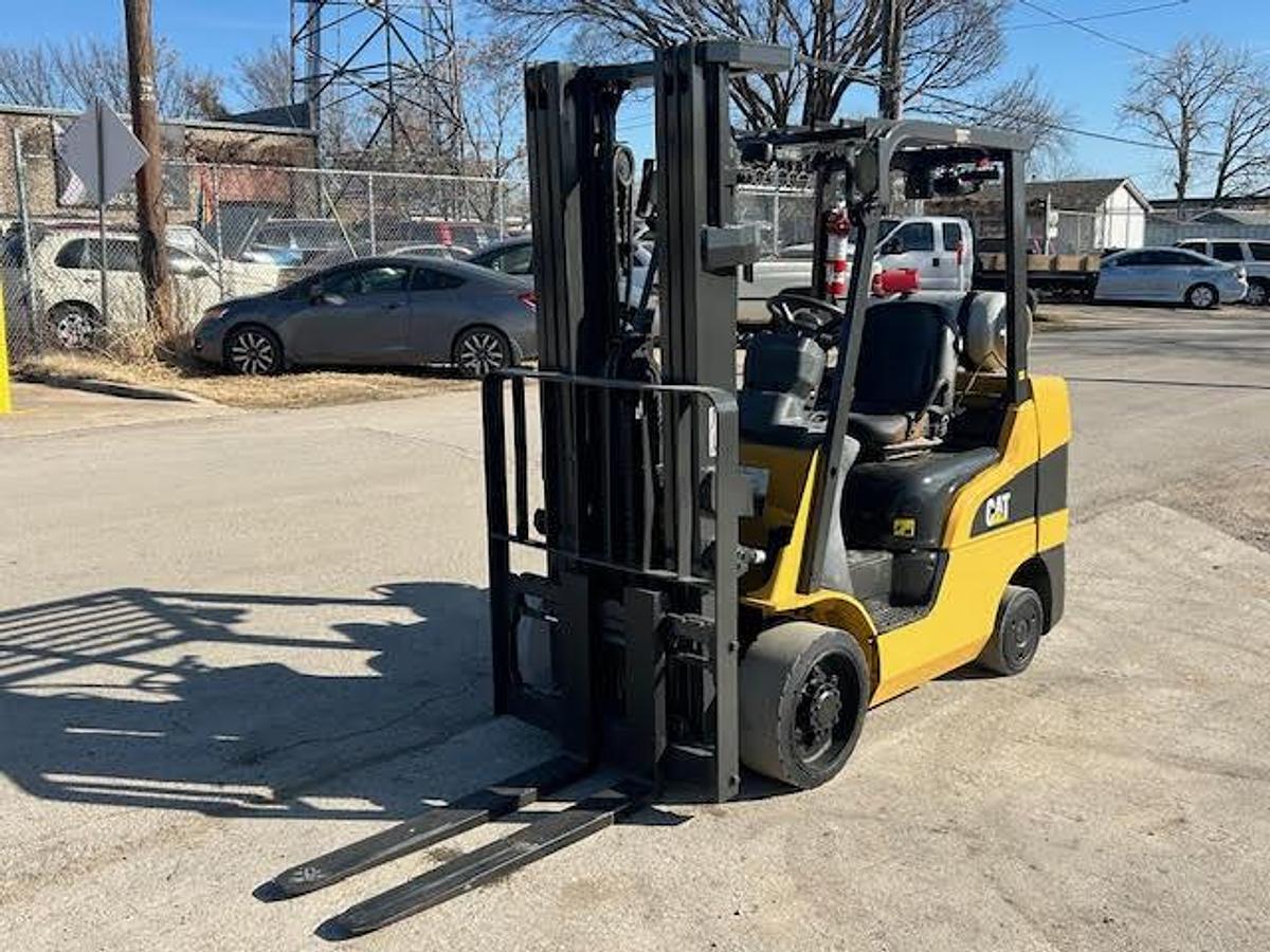 Used 2017 CAT 2C6000