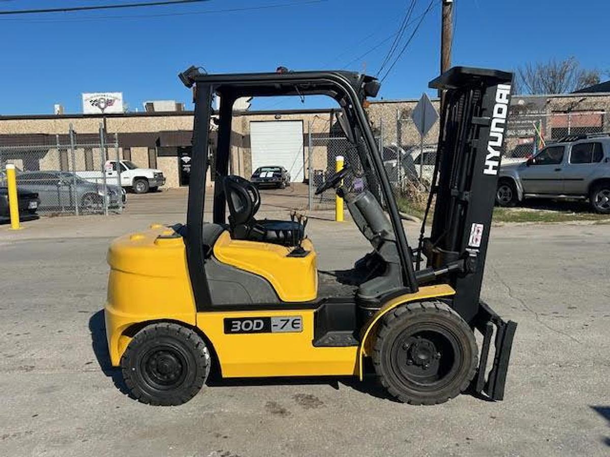 Used 2012 Hyundai 30D-7E