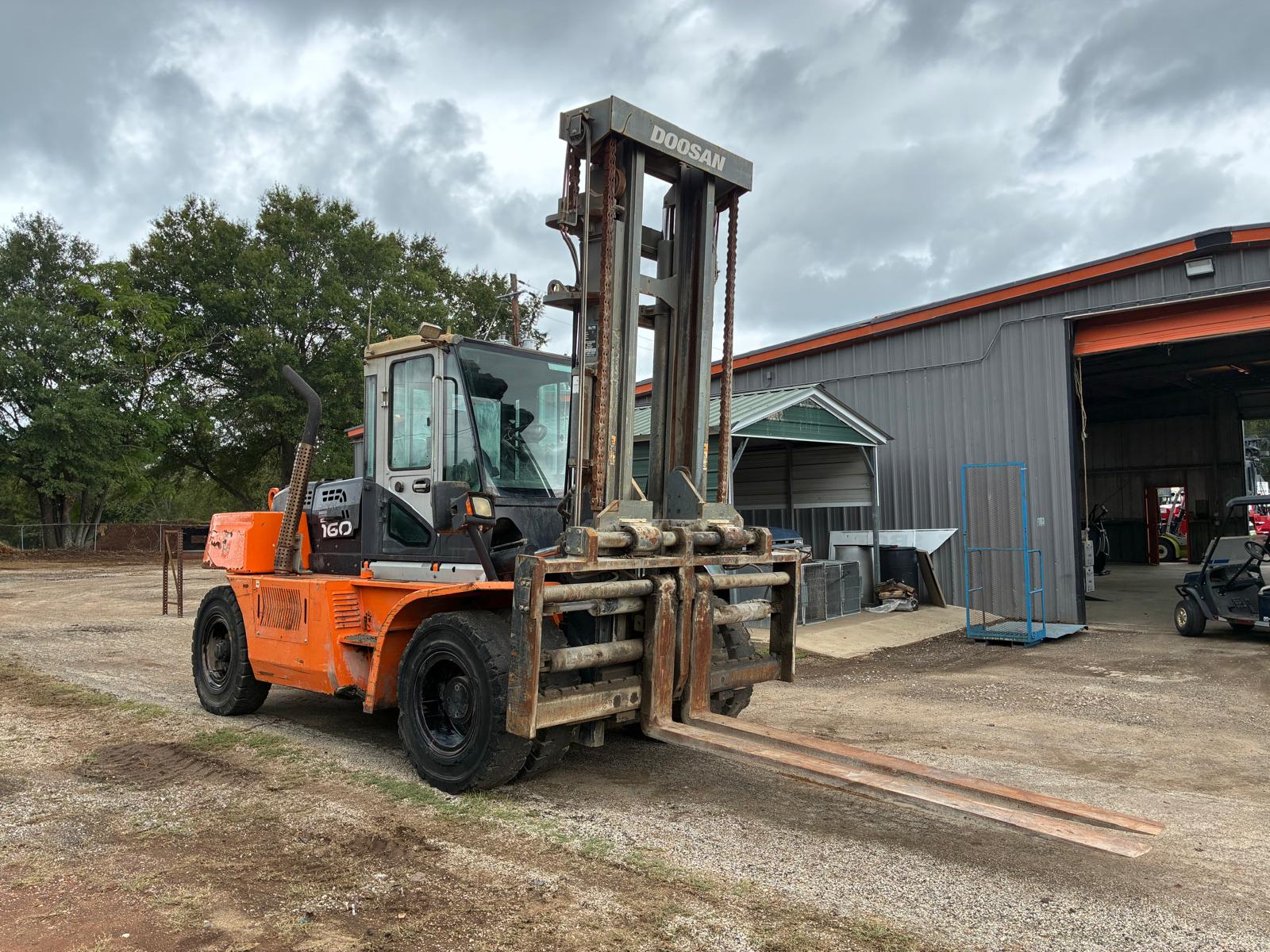 Used 2016 Doosan D160S-7
