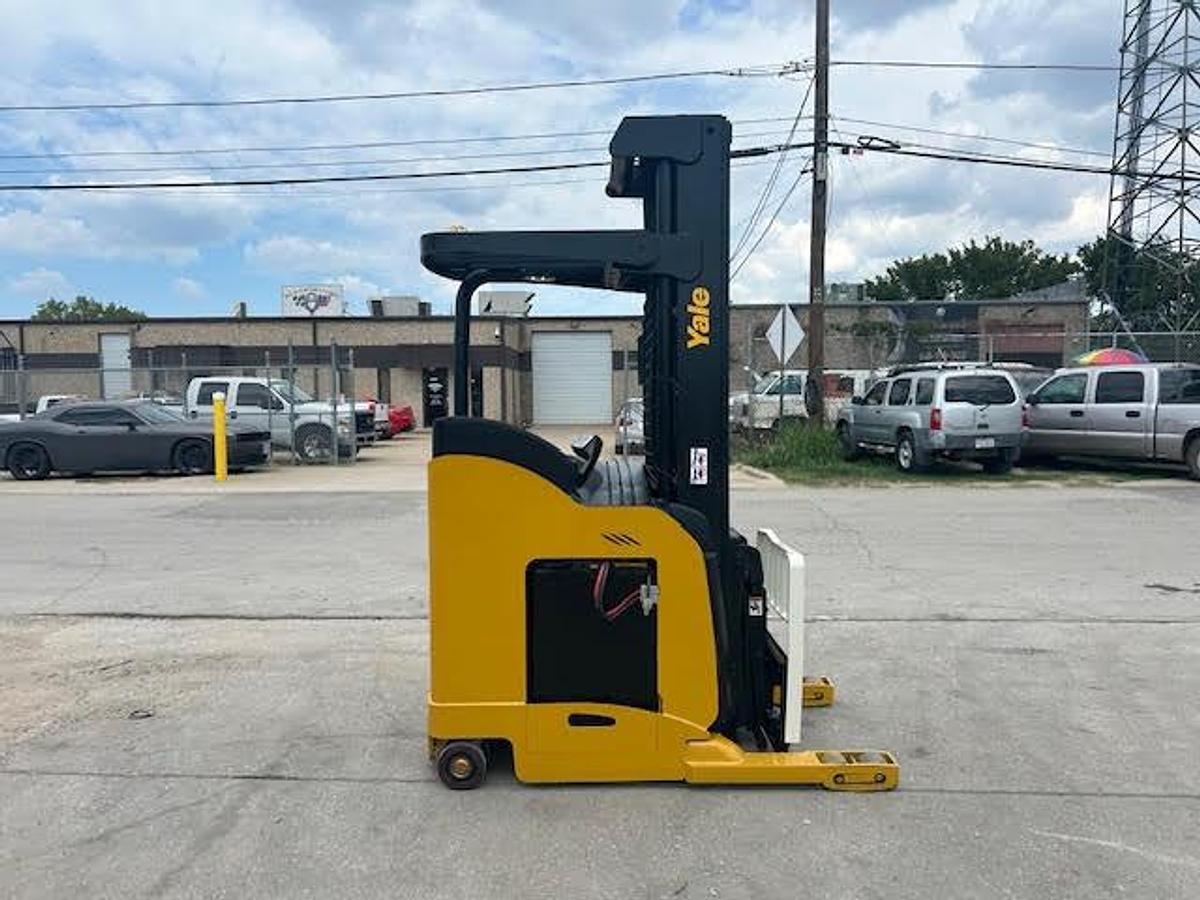 Used 2011 Yale NR045EANL36TE110