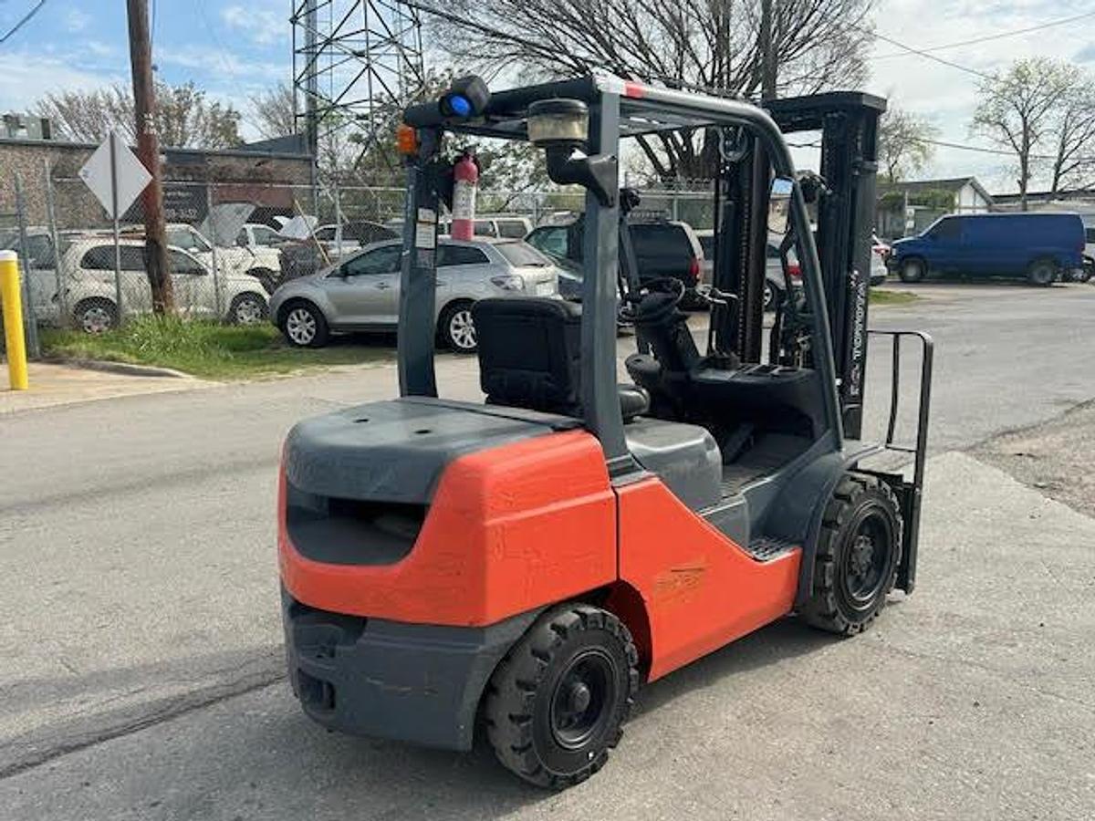 Used 2017 Toyota 8FDU30