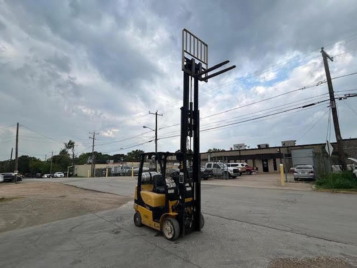 Used 2012 Yale GLC050VXNVSE084