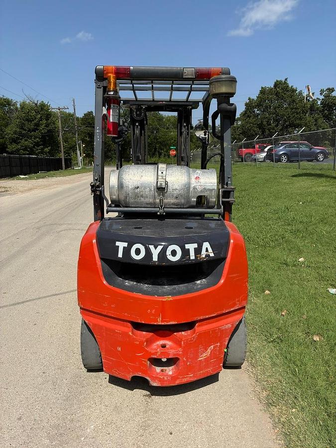 Used 2018 TOYOTA 8FGU25