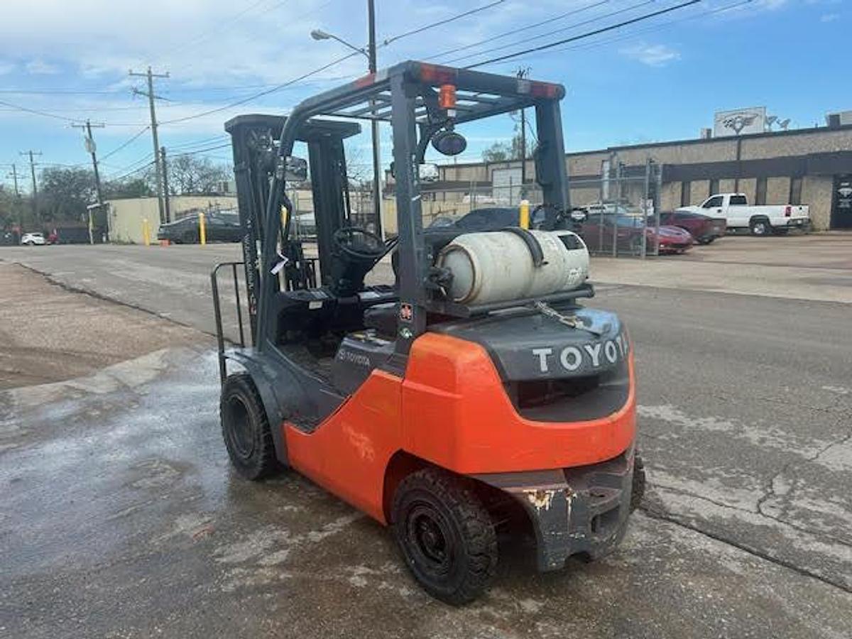 Used 2015 Toyota 8FGU20