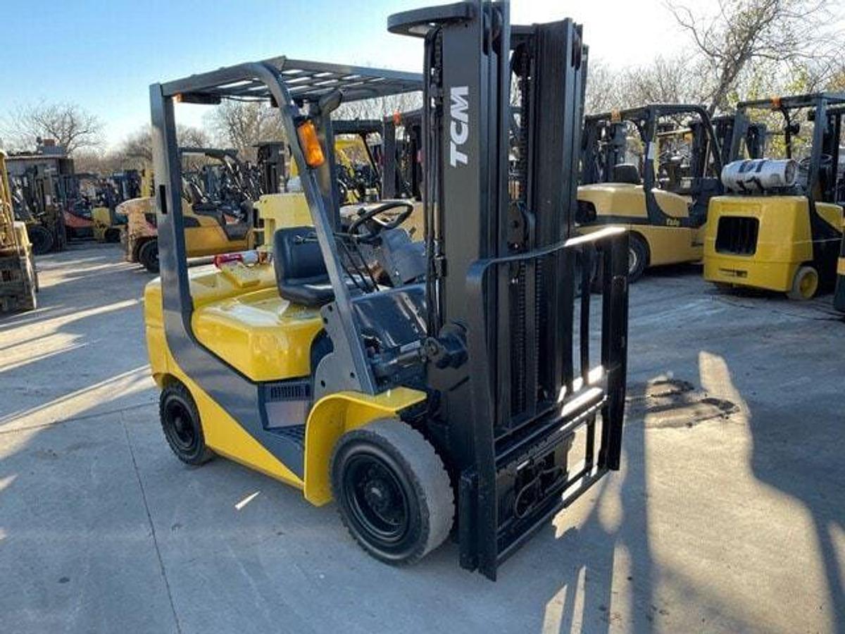 Used 2006 TCM FG25T7G