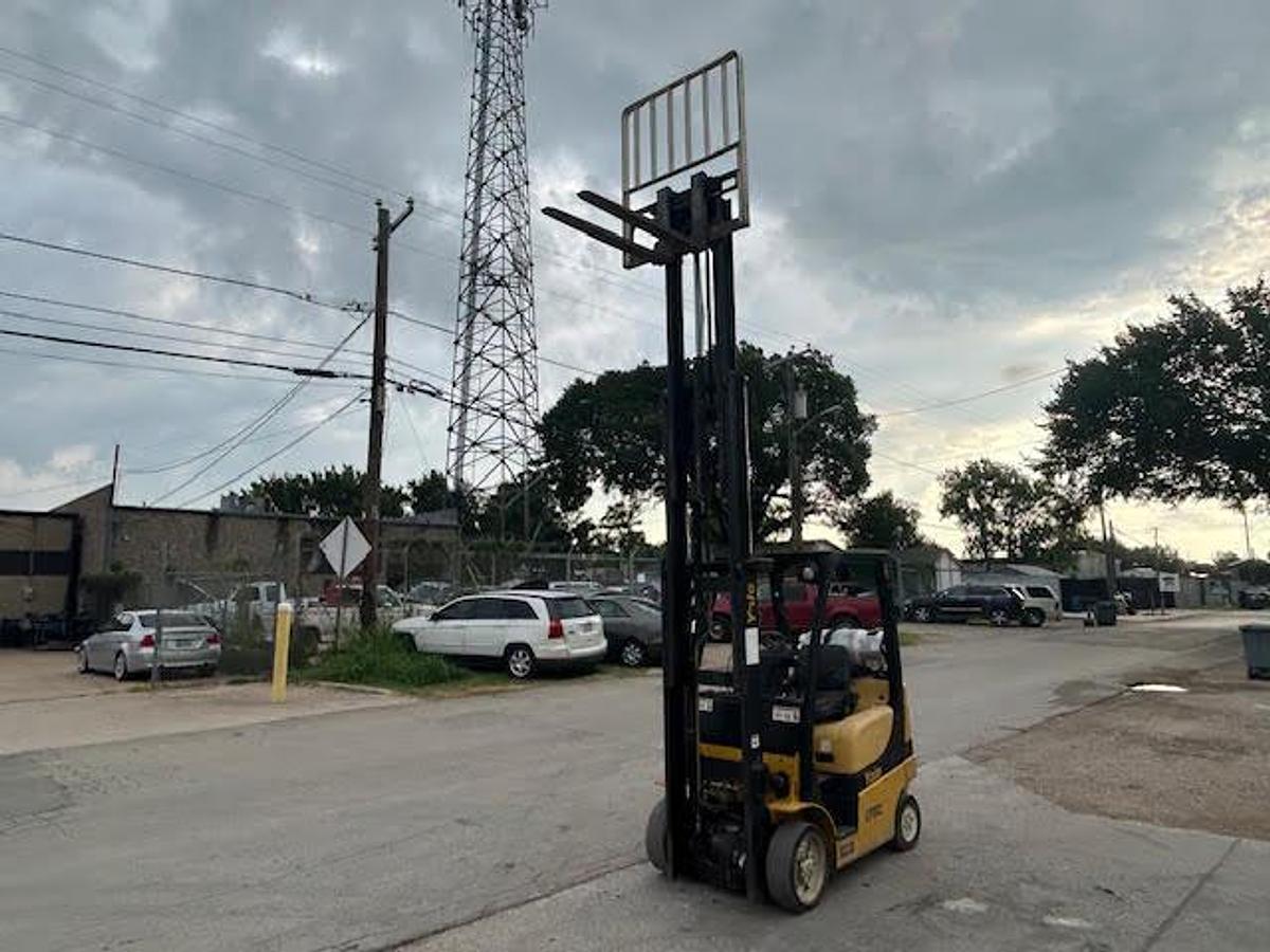 Used 2012 Yale GLC050VXNVSE084