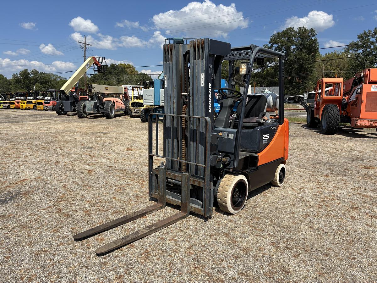 Used 2012 Doosan GC25P-5