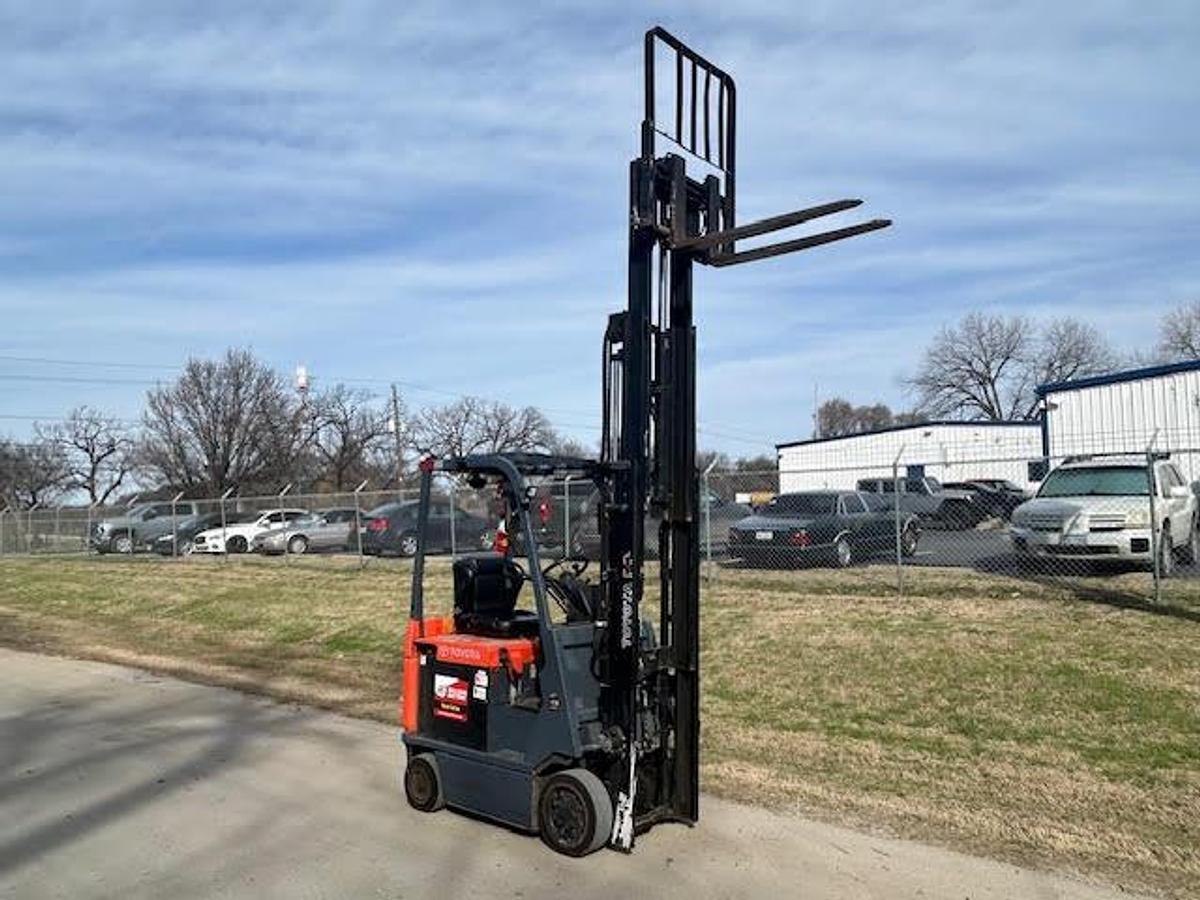 Used 2017 Toyota 7FBCU15