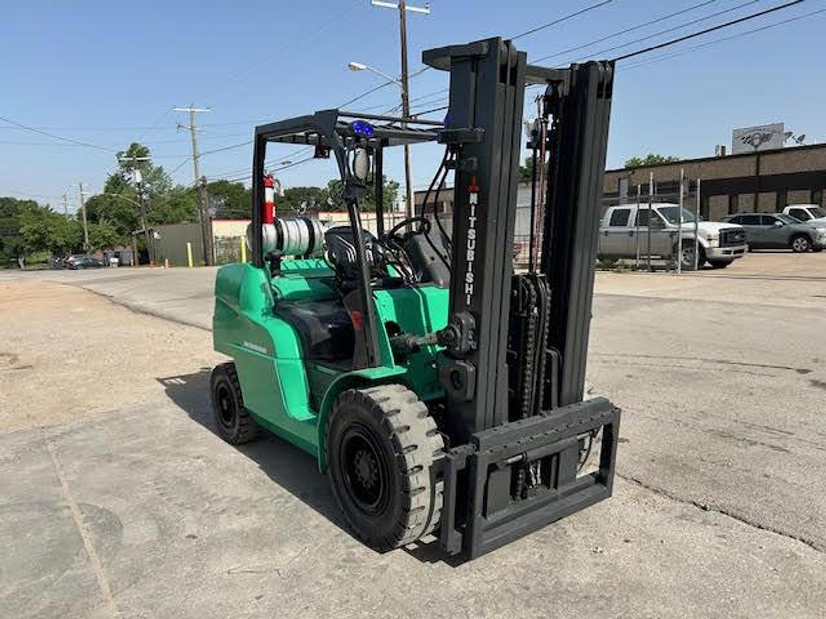 Used 2017 Mitsubishi FG50CN1