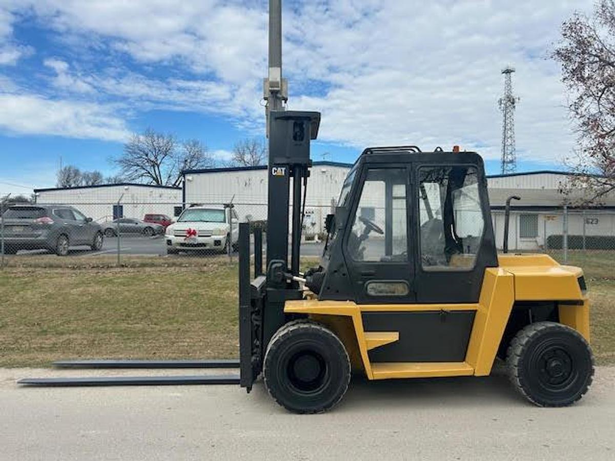 Used 2006 CAT DP70