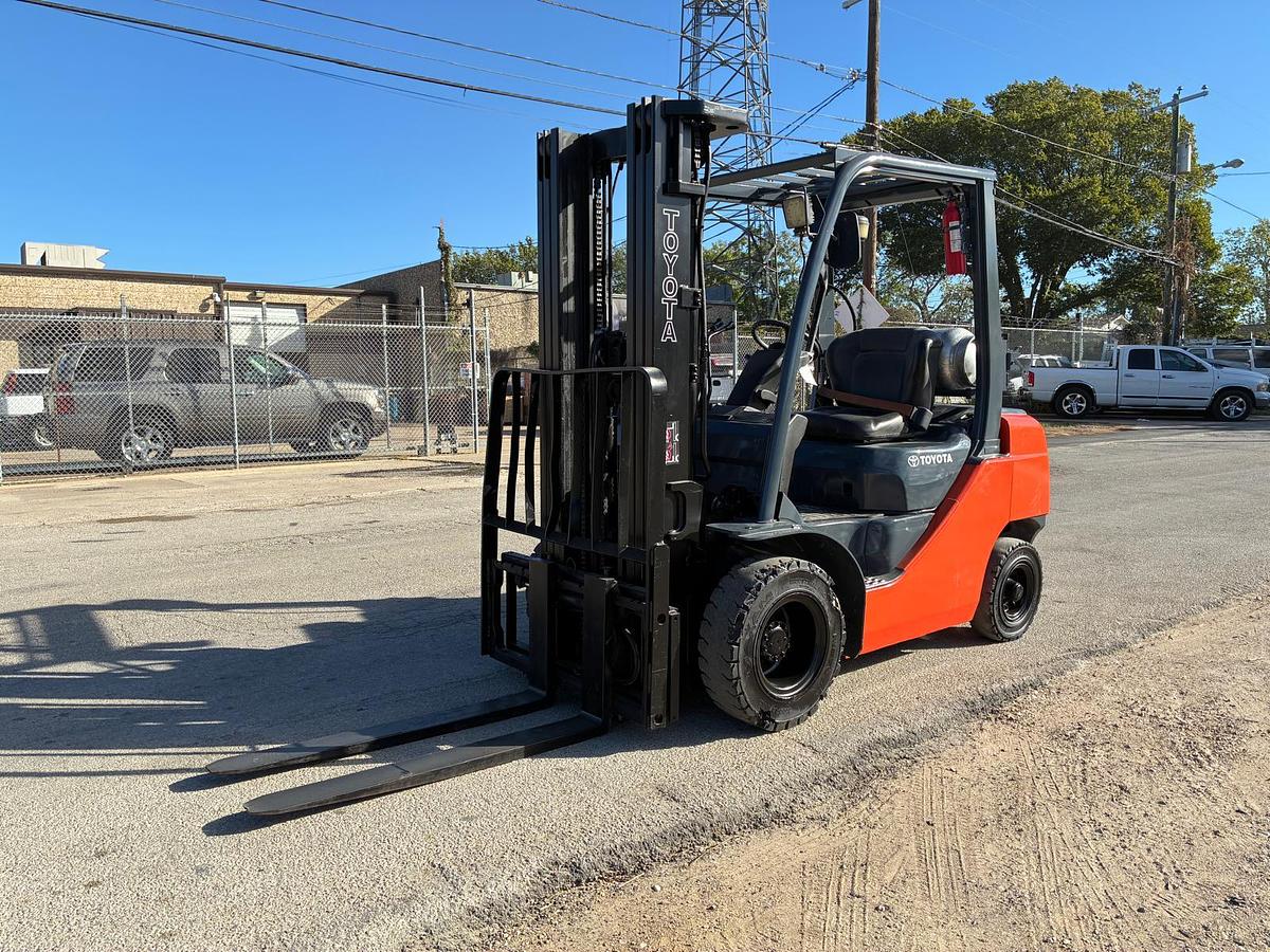 Used 2014 Toyota 8FGU25 5000 LBS